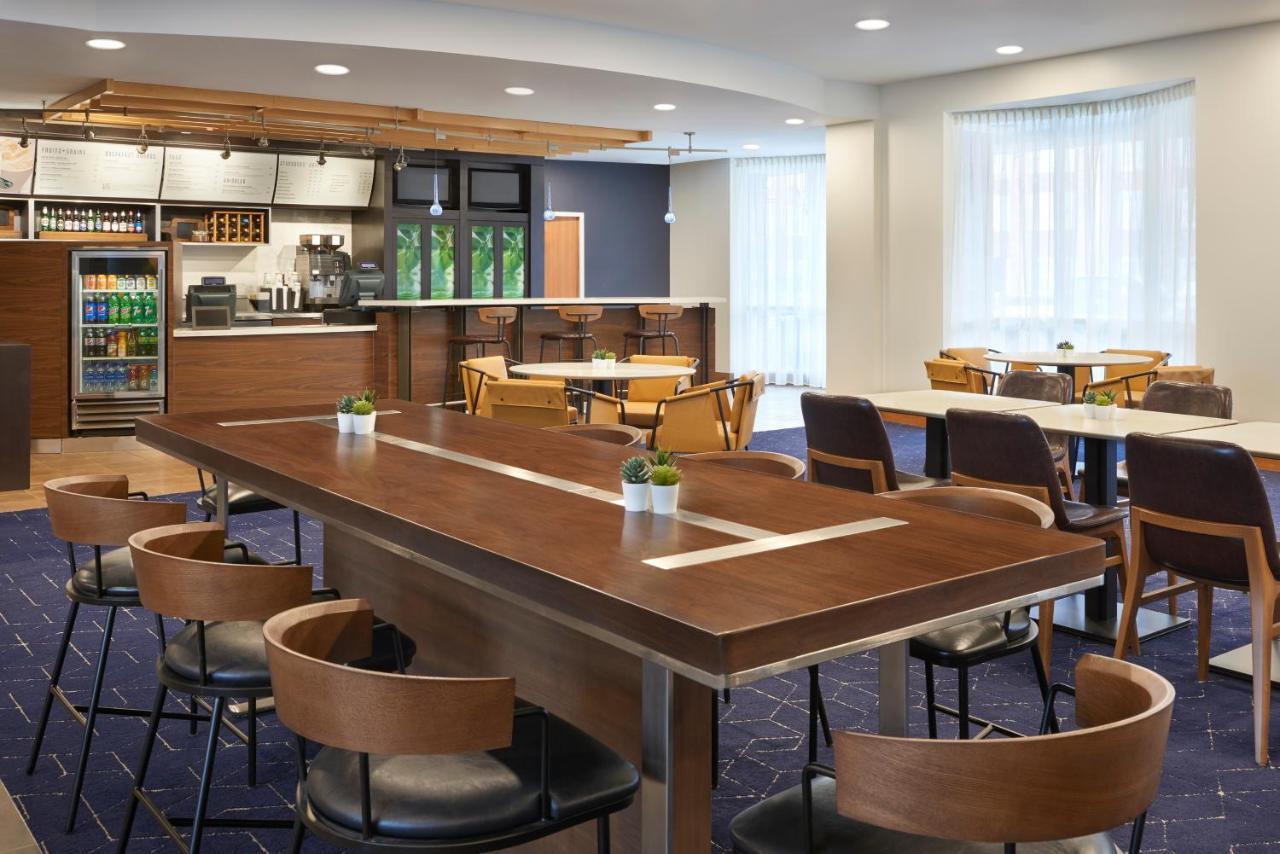 Courtyard By Marriott Toronto Mississauga/Meadowvale Hotel Kültér fotó