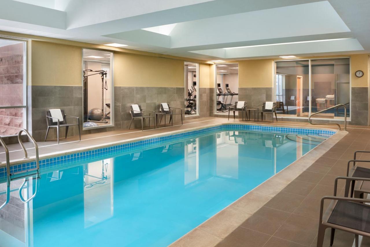Courtyard By Marriott Toronto Mississauga/Meadowvale Hotel Kültér fotó