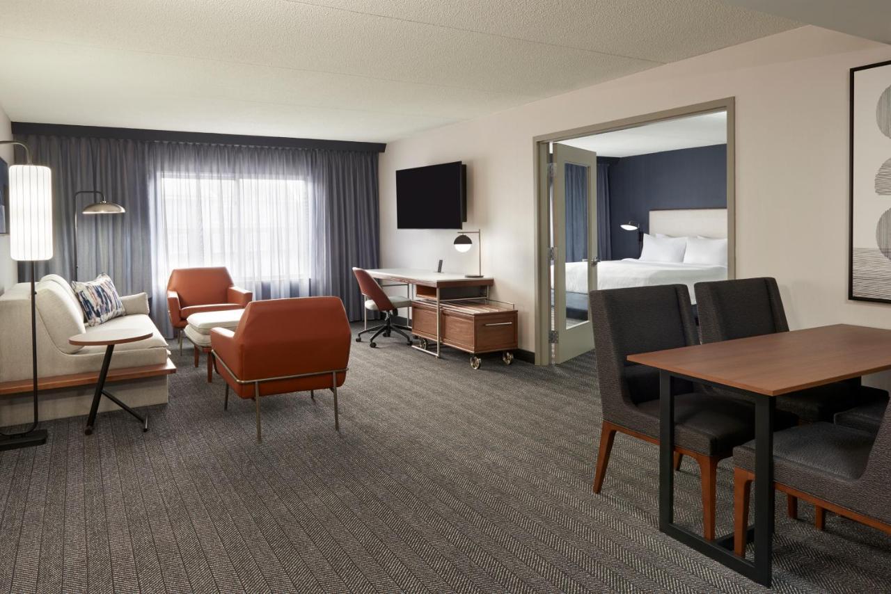 Courtyard By Marriott Toronto Mississauga/Meadowvale Hotel Kültér fotó