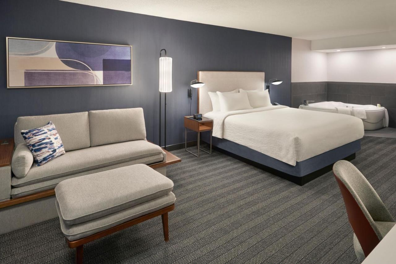 Courtyard By Marriott Toronto Mississauga/Meadowvale Hotel Kültér fotó