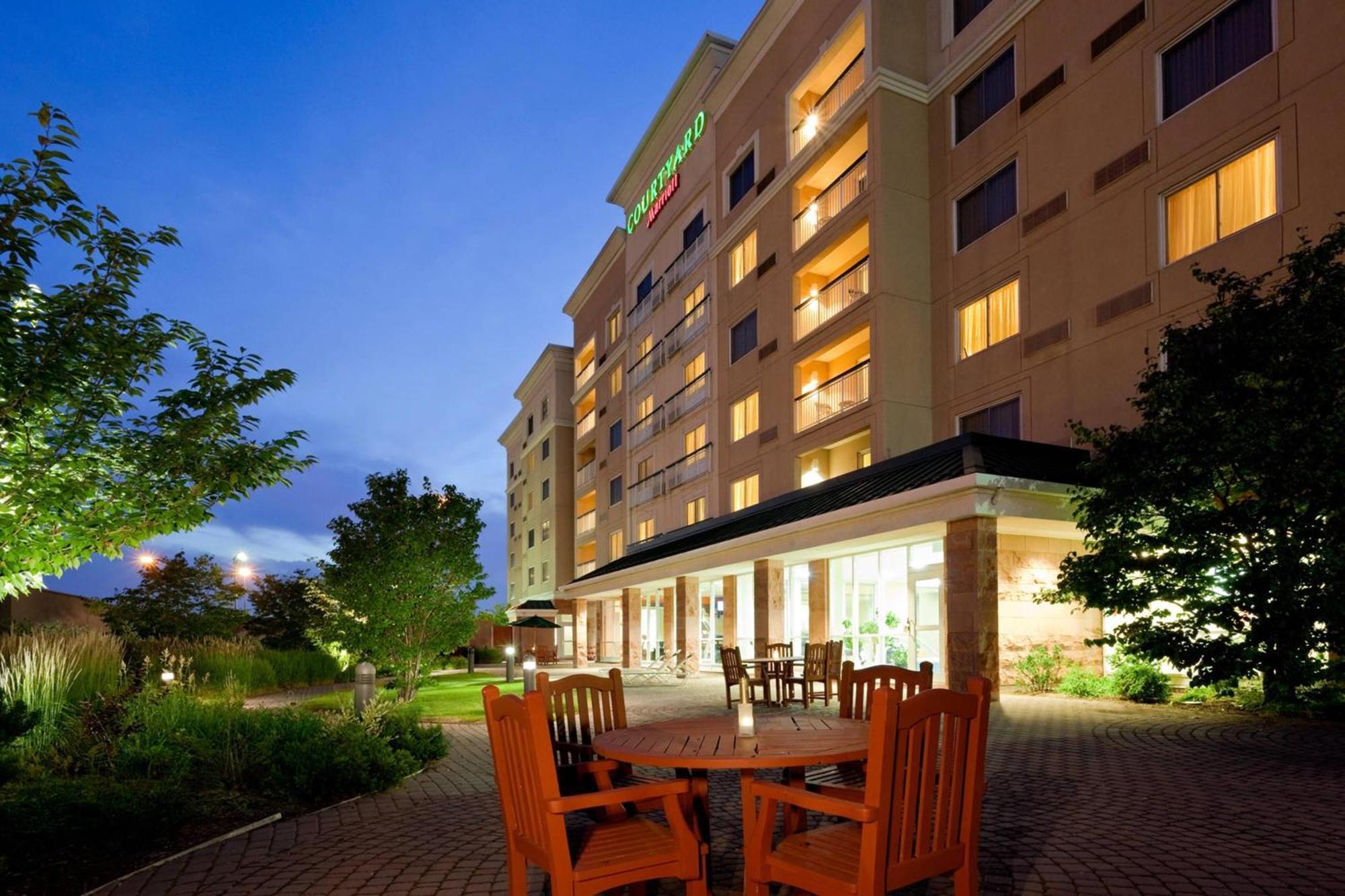 Courtyard By Marriott Toronto Mississauga/Meadowvale Hotel Kültér fotó