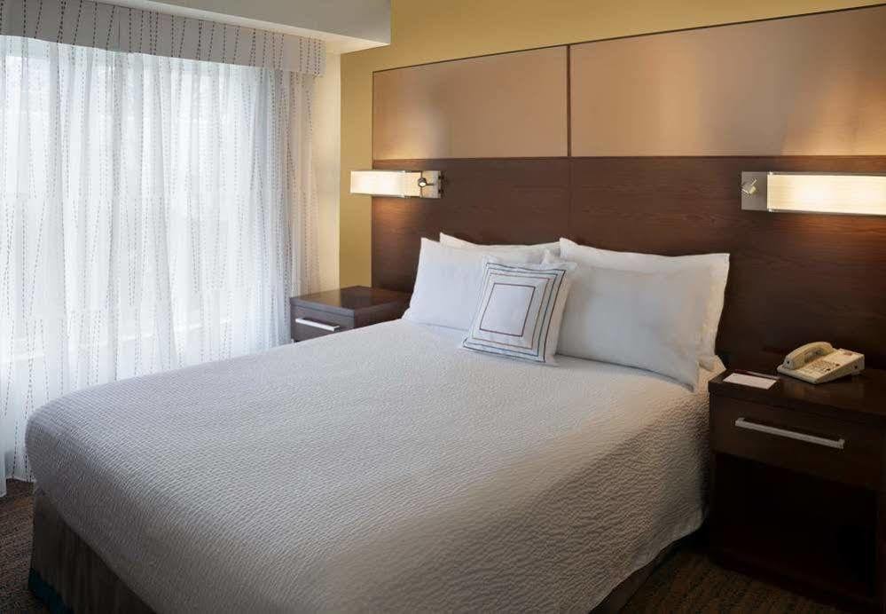 Courtyard By Marriott Toronto Mississauga/Meadowvale Hotel Kültér fotó